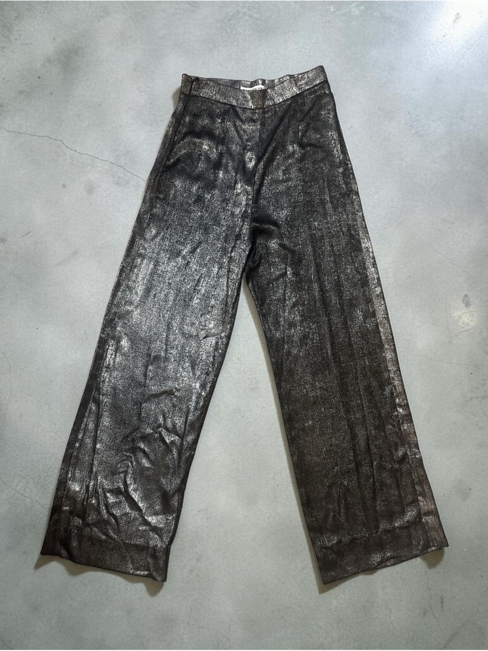 NONCHALANT LABEL- 
Pisa Pant in Silver